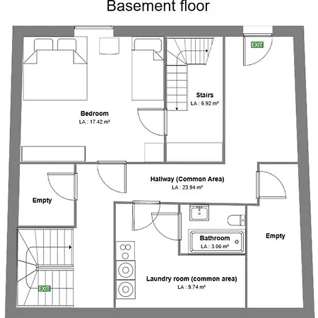 Leilighet Spacious With Terrace & Parking