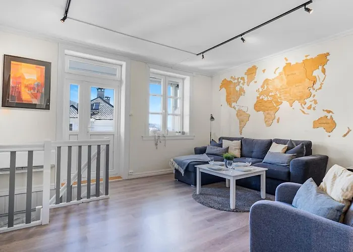 Spacious With Terrace & Parking *