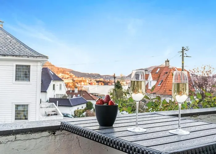 Spacious With Terrace & Parking Appartamento *